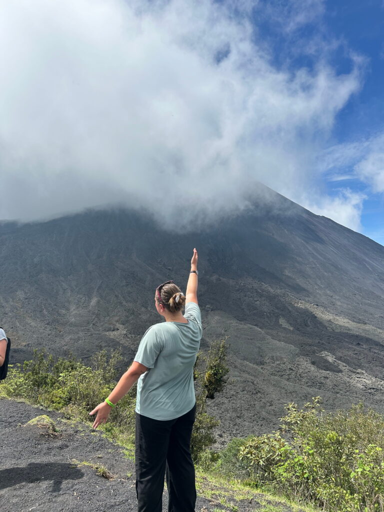 guatemala-travel-planner-voyagiste-pacaya